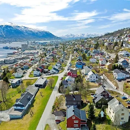 Cozy Little House In Tromsø