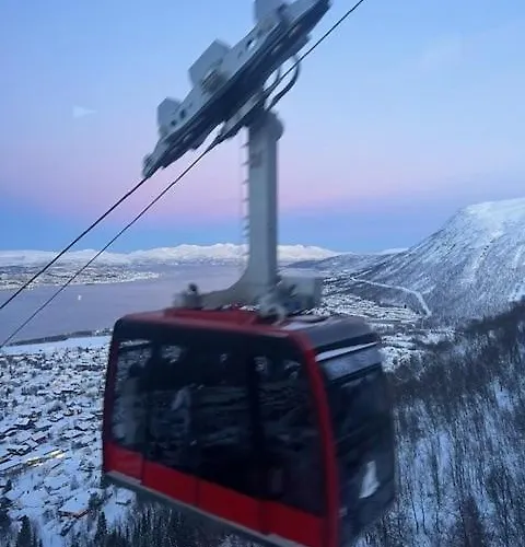 Cozy Little House In * Tromsø